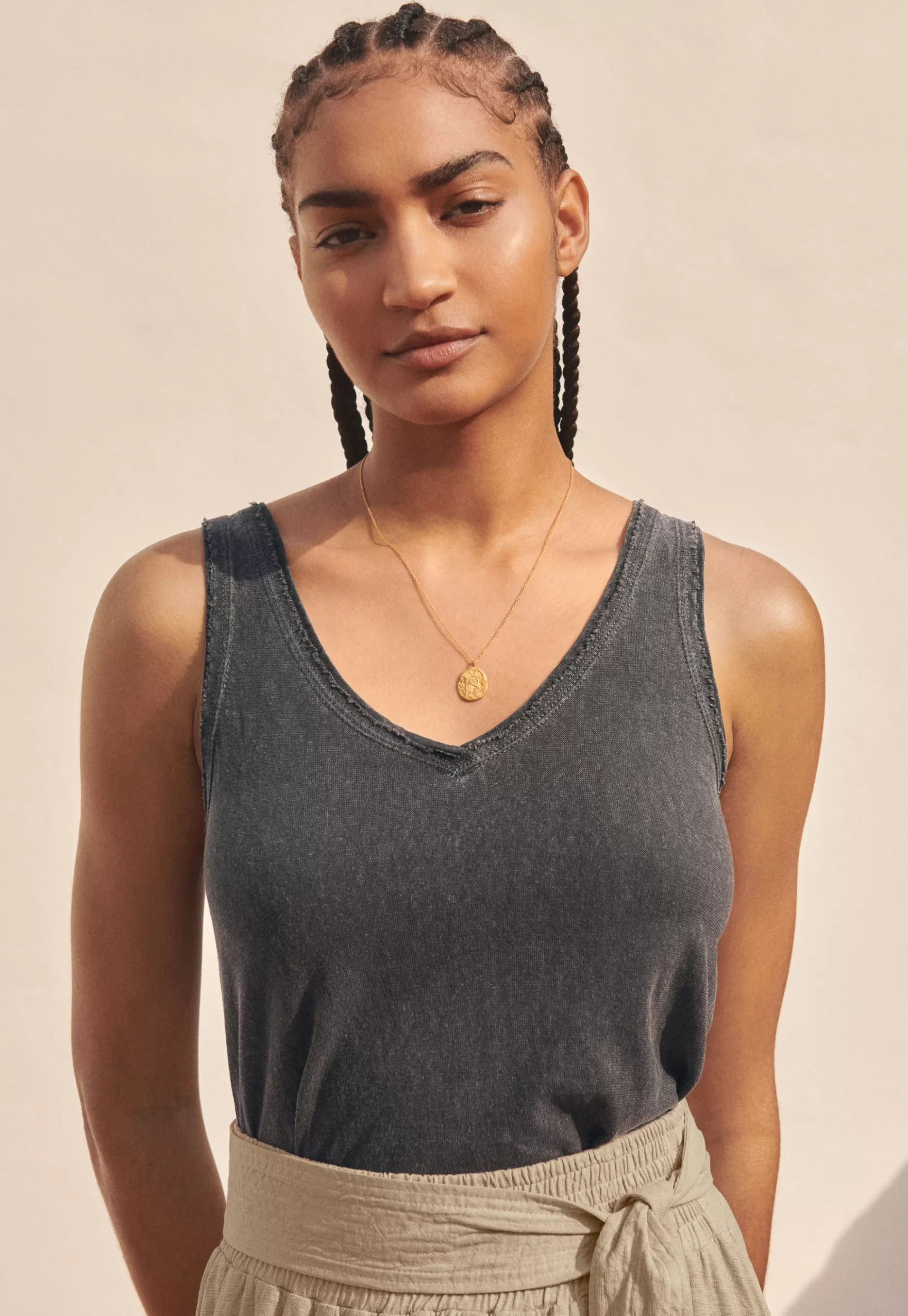 Wrap London V-Neck Jersey Vest*Women Jersey Tops